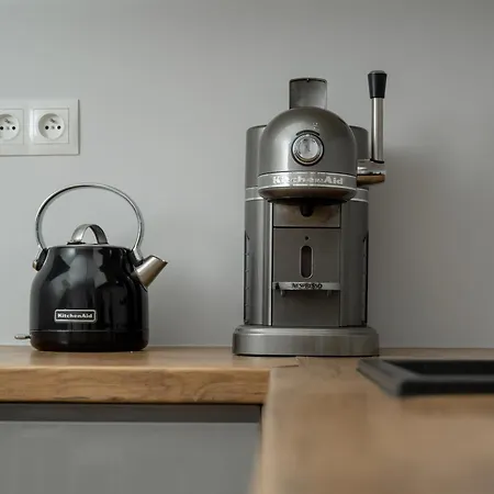 Jednosci Narodowej By Renters Apartment *