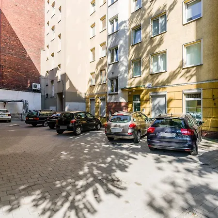 Apartment Jednosci Narodowej By Renters *