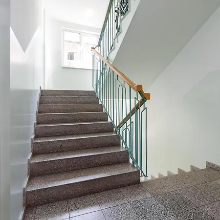 Jednosci Narodowej By Renters Apartment *