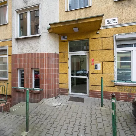 Jednosci Narodowej By Renters Apartment *